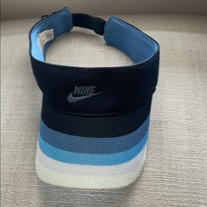 Nike visor